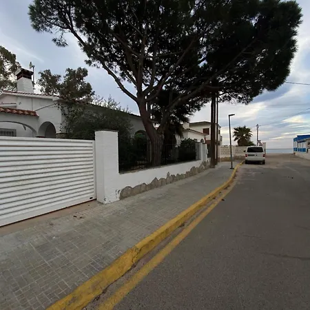 Maison De Espagnole En Bord De